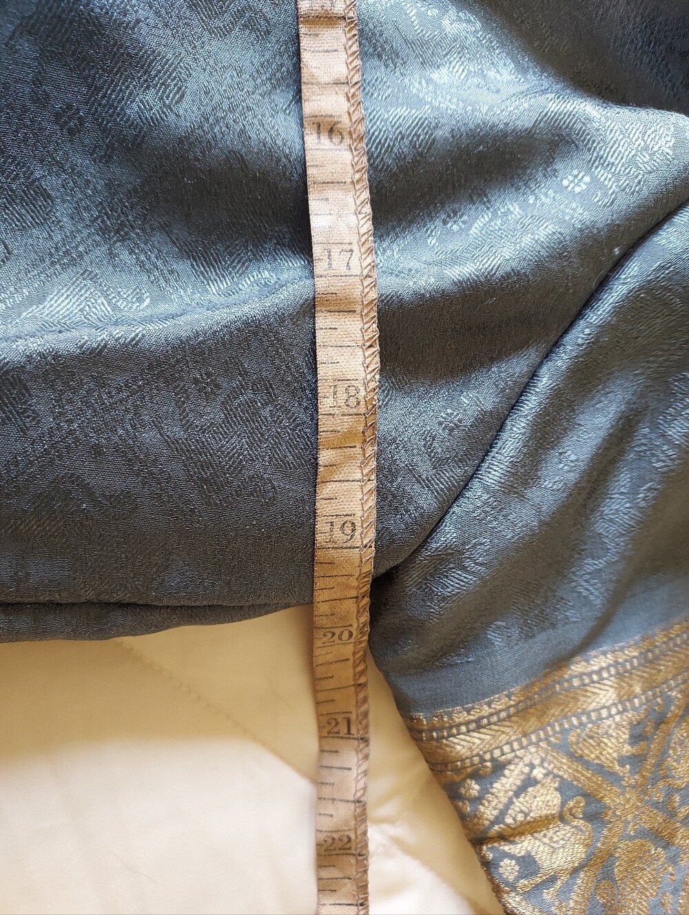 Saree - Picture 7 of 8
